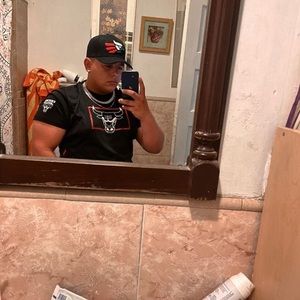 Meet your Posher, R carlos